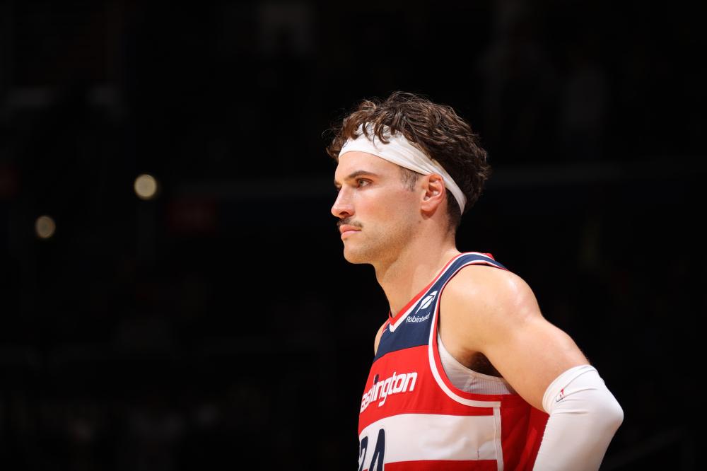 尤其是几位 尤其是几位