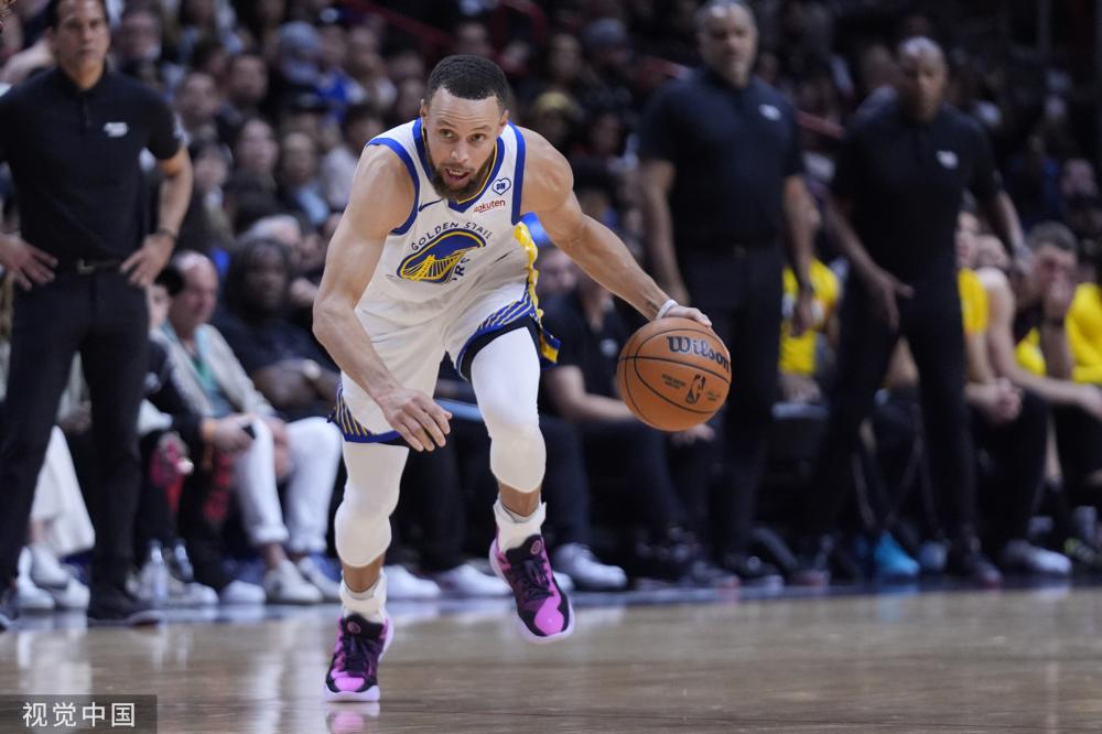 为年轻球员 为年轻球员