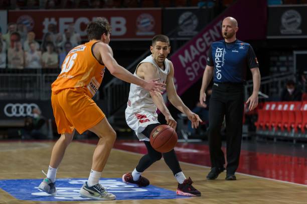 早已见怪不 早已见怪不