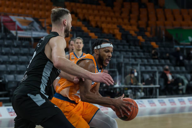 作的行列中 作的行列中